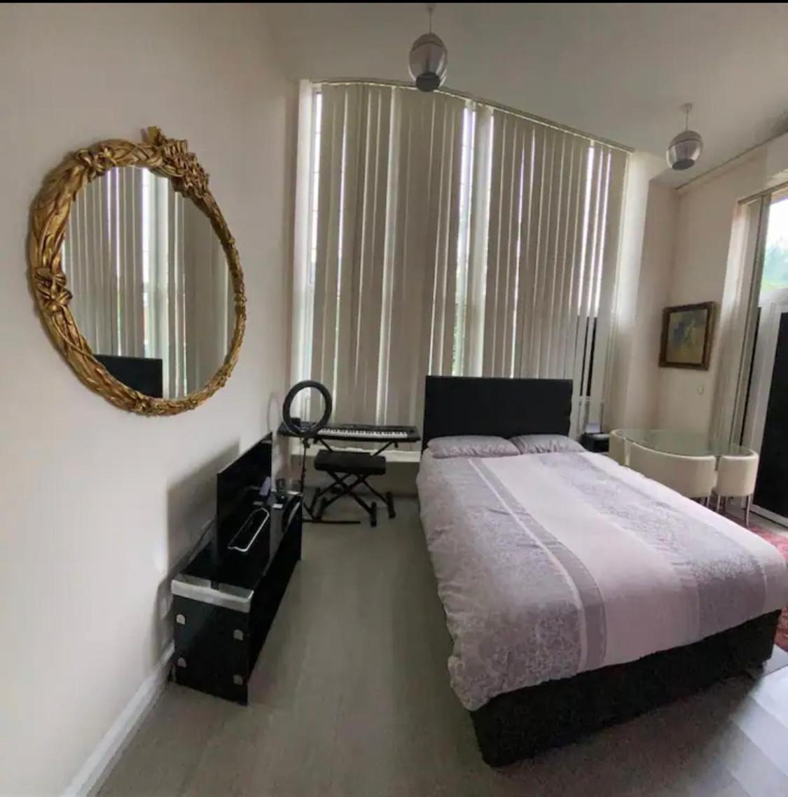 Spacious King Room With Private Entrance - Near Emirates And Camden And King'S Cross - 5 Min To Tube Finchley Buitenkant foto