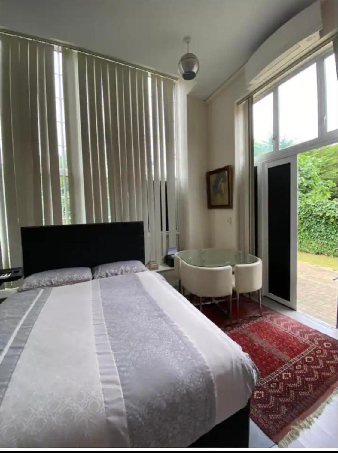 Spacious King Room With Private Entrance - Near Emirates And Camden And King'S Cross - 5 Min To Tube Finchley Buitenkant foto